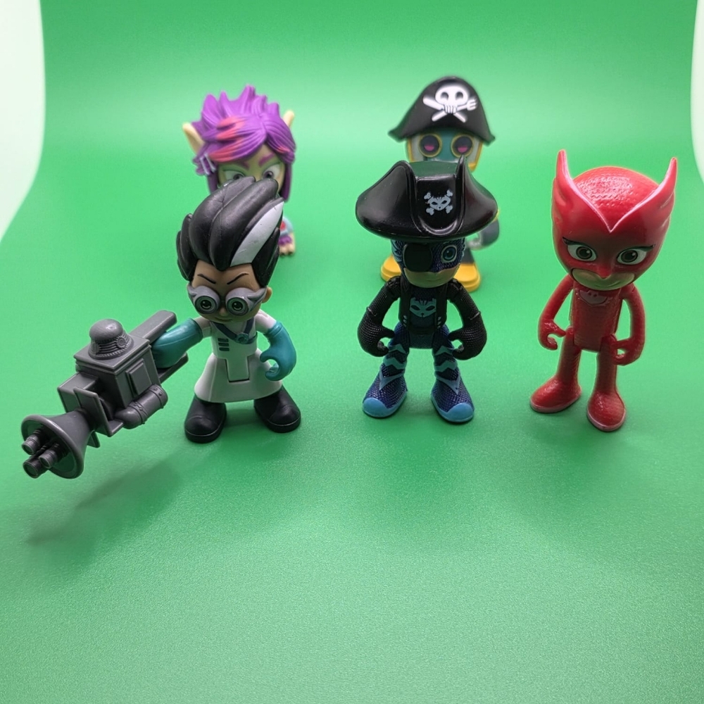 Superhero and Pirate Action Figure Set Pj Masks - Picture 5 of 5